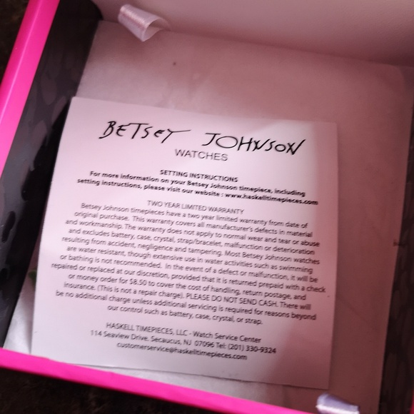 New in Box Betsey Johnson Watch with Penguin w Crown, Bling Gemstones Pearls - Picture 6 of 6